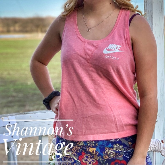 Nike Tops - Nike “just do it” Women’s Medium Tank A14